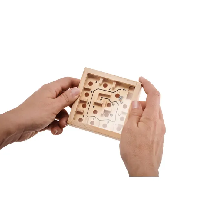 Zuky – Pine wooden labyrinth game — Wood